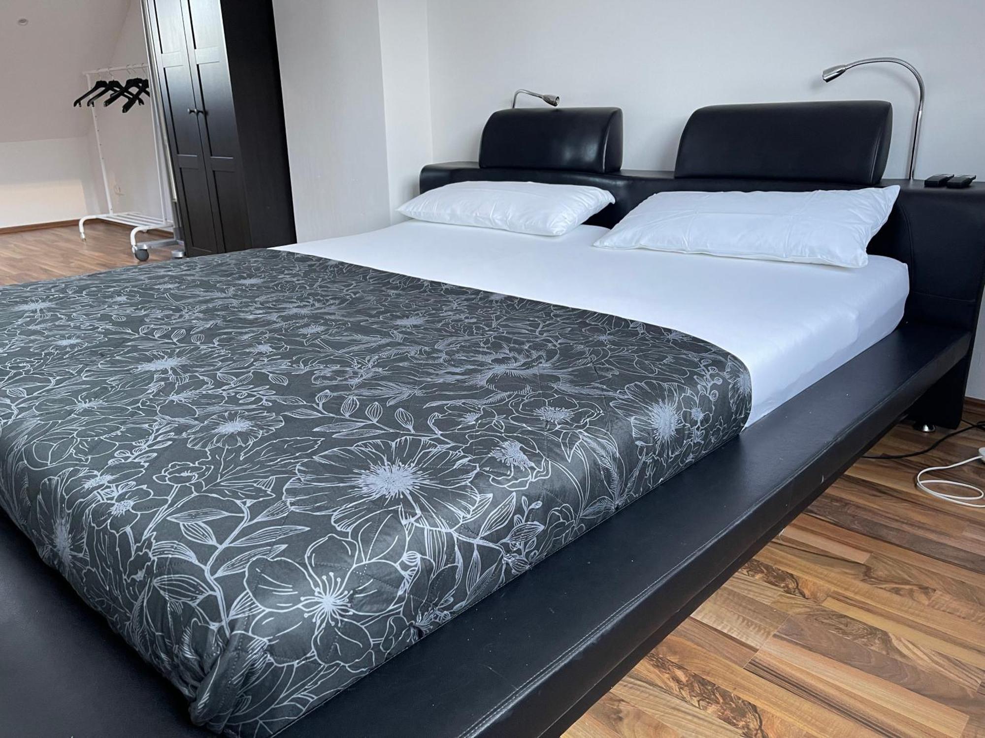 Luxurioeses Zimmer 10Min Zum Universitaet Kassel Eksteriør billede