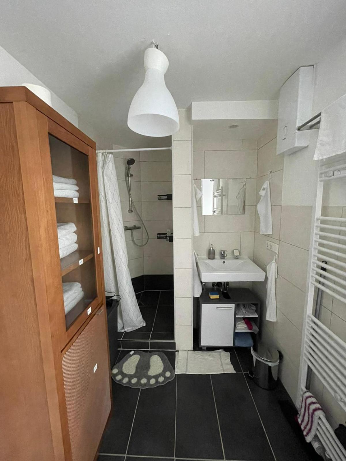 Luxurioeses Zimmer 10Min Zum Universitaet Kassel Eksteriør billede