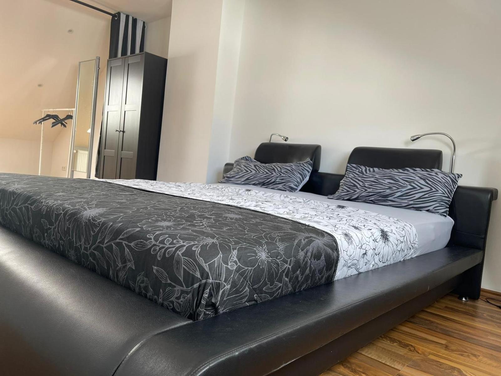Luxurioeses Zimmer 10Min Zum Universitaet Kassel Eksteriør billede